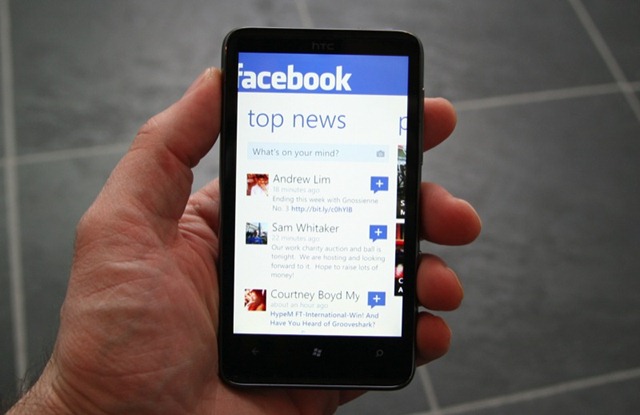 Facebook-en-100-millones-de-celulares