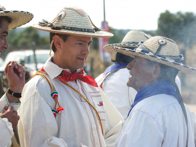 Pena-Nieto-es-el-primer-presidente-en-visitar-Cochoapa-Guerrero